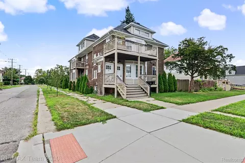 458 Hague Apt 3 St, Detroit, MI 48202