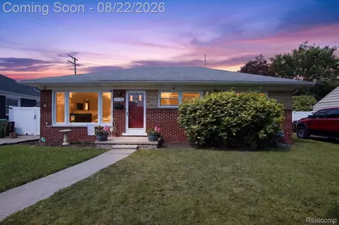 13430 Trenton Rd, Southgate, MI 48195