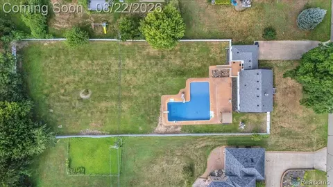 View/Area - 1320 Larayne Dr, Troy, MI 48085 photo 1 of 4