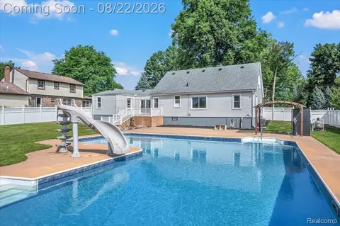 Exterior - 1320 Larayne Dr, Troy, MI 48085 photo 1 of 5