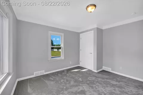Bedroom - 1320 Larayne Dr, Troy, MI 48085 photo 4 of 9