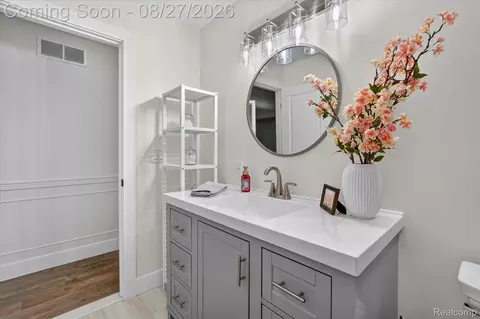 Bath - 12265 Sharp Rd, Fenton, MI 48451 photo 4 of 6