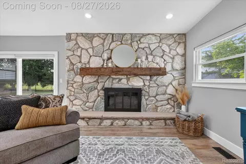 Living - 12265 Sharp Rd, Fenton, MI 48451 photo 3 of 3