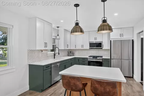 Kitchen - 12265 Sharp Rd, Fenton, MI 48451 photo 3 of 6