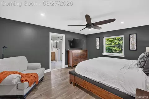 Bedroom - 12265 Sharp Rd, Fenton, MI 48451 photo 1 of 7