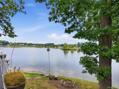 View/Area - 8954 Patrick Dr, Springfield, MI 48350 photo 4 of 4