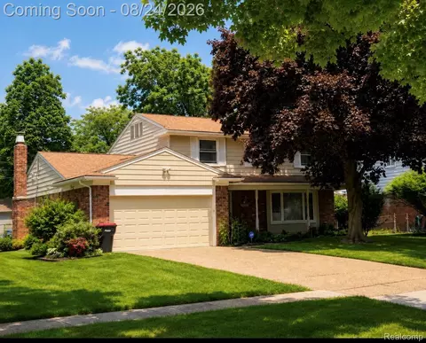 21430 Winchester St S, Southfield, MI 48076