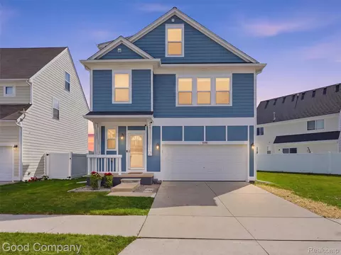 50438 Theodore Ln, Chesterfield, MI 48051
