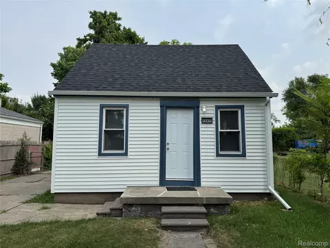 12415 Vernon Ave, Warren, MI 48089