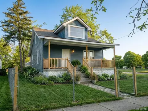 15389 Dexter St, Detroit, MI 48238