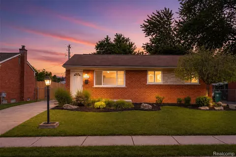 29501 Brown Ct, Garden City, MI 48135