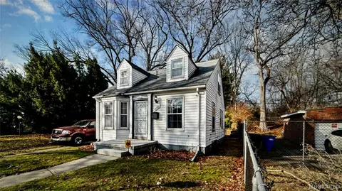 18121 Patton St, Detroit, MI 48219