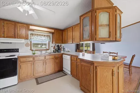 Kitchen - 5189 Webster Rd, Mount Morris, MI 48504 photo 2 of 4