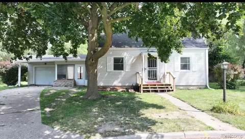 11 Congress Court D, Saginaw, MI 48602
