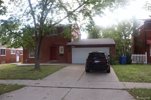 29275 Roan Dr, Warren, MI 48093