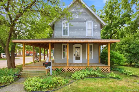 201 W Liberty St, South Lyon, MI 48178
