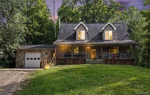 193 Miller Lake Rd, Deerfield, MI 48421