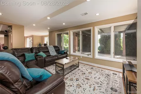 Living - 63520 Georgetowne S, Washington, MI 48095 photo 3 of 3