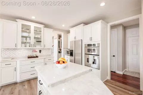 Kitchen - 63520 Georgetowne S, Washington, MI 48095 photo 7 of 8