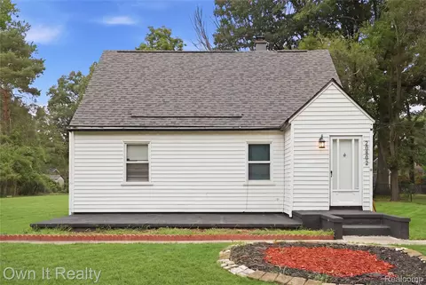 20802 Midway Ave, Southfield, MI 48075
