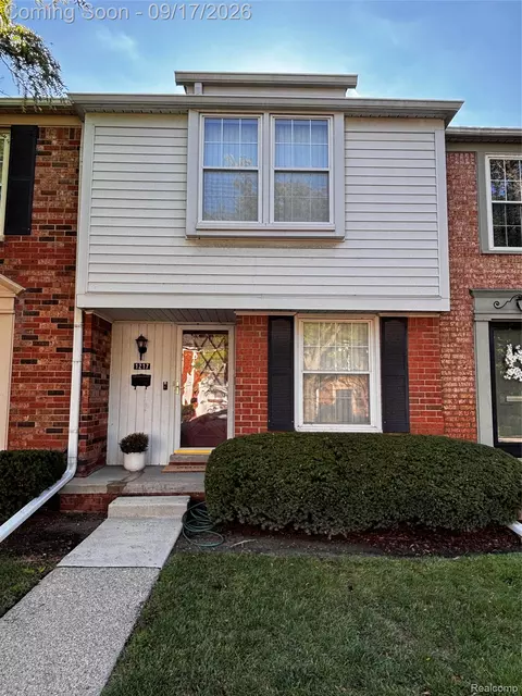 1217 Woodbridge St E #164, Saint Clair Shores, MI 48080