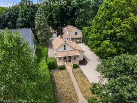 364 S Wing St, Northville, MI 48167