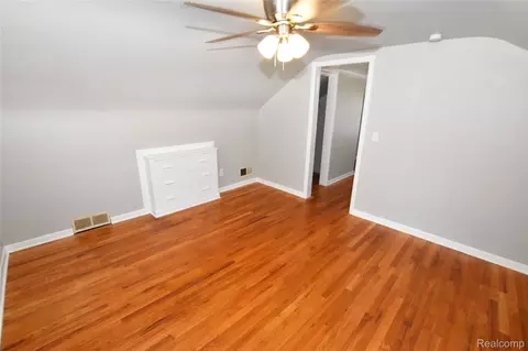 Bedroom - 3933 Clairmont St, Flint, MI 48532 photo 3 of 3