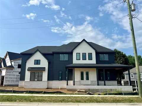 8065 Third St, Dexter, MI 48130