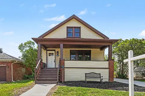 20834 Ardmore Park Dr, Saint Clair Shores, MI 48081