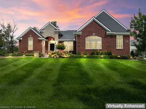 52546 W Shadowview Dr, Northville, MI 48167