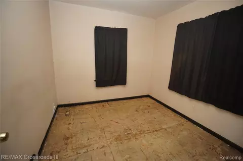 Bedroom - 7150 Sheldon Rd, Van Buren, MI 48111 photo 2 of 2