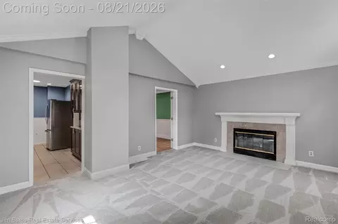 Living - 288 Moran Rd, Grosse Pointe Farms, MI 48236 photo 3 of 5