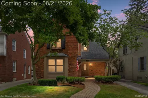 Exterior - 288 Moran Rd, Grosse Pointe Farms, MI 48236 photo 3 of 3