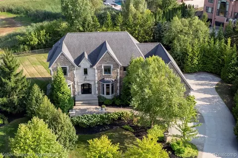 48759 Veneto Dr, Northville, MI 48167