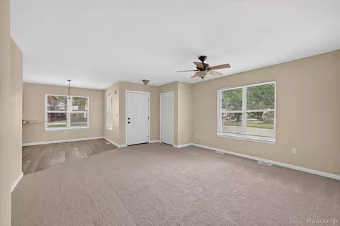 Living - 611 Conant Ave, Monroe, MI 48161 photo 2 of 3