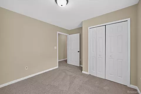 Bedroom - 611 Conant Ave, Monroe, MI 48161 photo 3 of 6