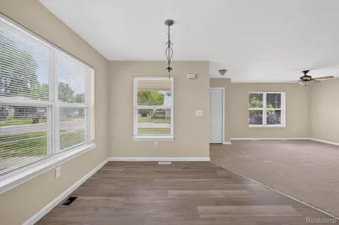 Living - 611 Conant Ave, Monroe, MI 48161 photo 3 of 3