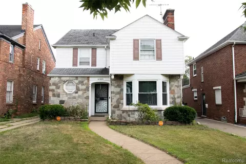 18420 Santa Barbara Dr, Detroit, MI 48221