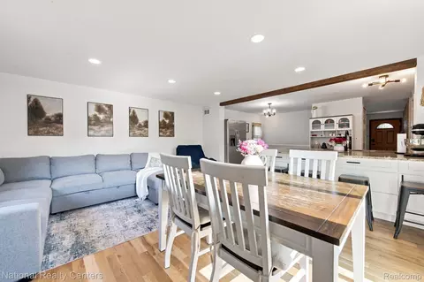 Dining - 38030 Westvale St, Romulus, MI 48174 photo 2 of 2