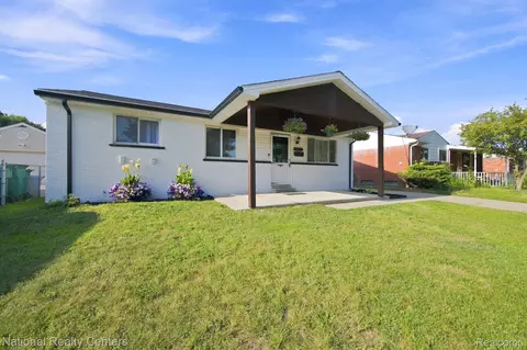 Exterior - 38030 Westvale St, Romulus, MI 48174 photo 2 of 3