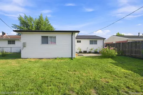Exterior - 38030 Westvale St, Romulus, MI 48174 photo 3 of 3