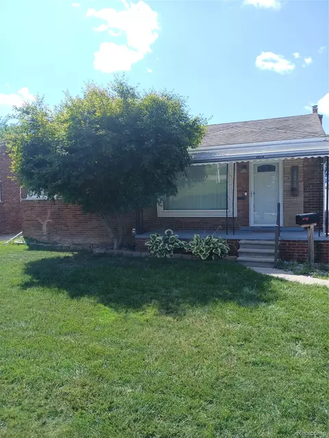 15070 Drake St, Southgate, MI 48195