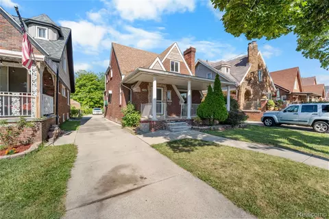 Exterior - 7841 E Morrow Cir, Dearborn, MI 48126 photo 2 of 5