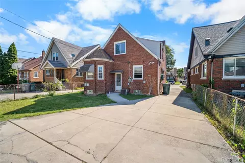 Exterior - 7841 E Morrow Cir, Dearborn, MI 48126 photo 5 of 5