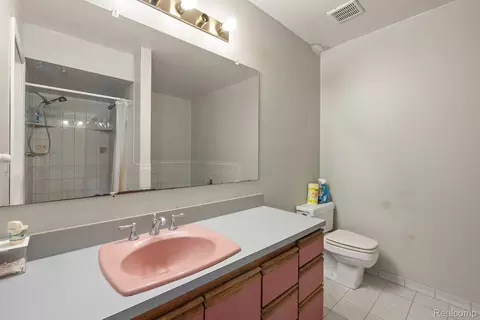Bath - 76565 Mcfadden Rd, Armada, MI 48005 photo 1 of 9