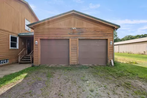 Exterior - 76565 Mcfadden Rd, Armada, MI 48005 photo 14 of 22