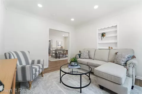Living - 168 Kerby Rd, Grosse Pointe Farms, MI 48236 photo 2 of 2