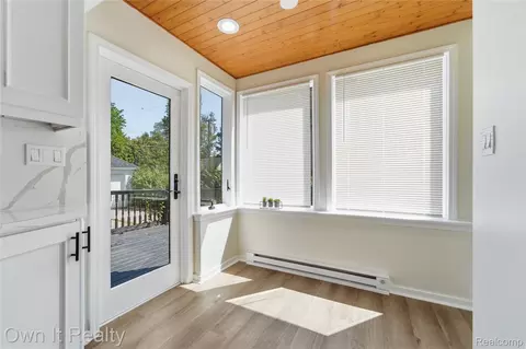 Exterior - 168 Kerby Rd, Grosse Pointe Farms, MI 48236 photo 2 of 8