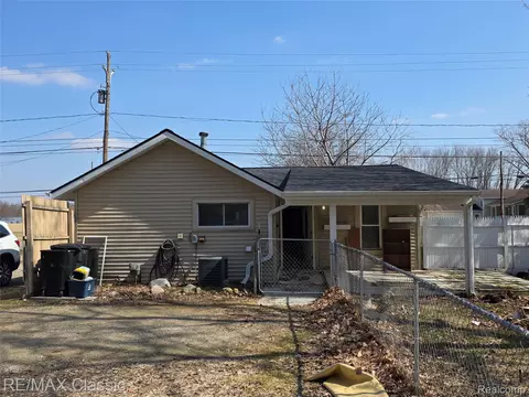 Exterior - 3259 N State Rd, Richfield, MI 48423 photo 6 of 8