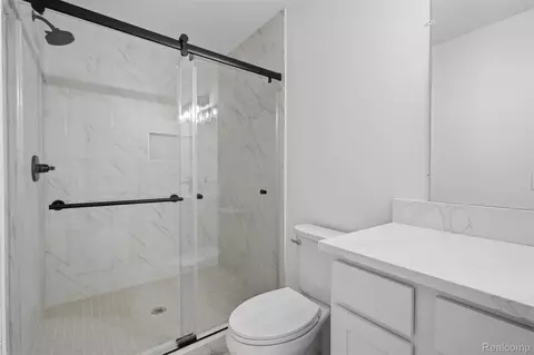 Bath - 4655 Denton Rd, Canton, MI 48188 photo 5 of 5